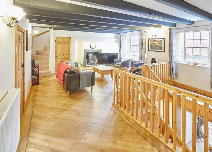 Host & - Jacksons Tatil Evi